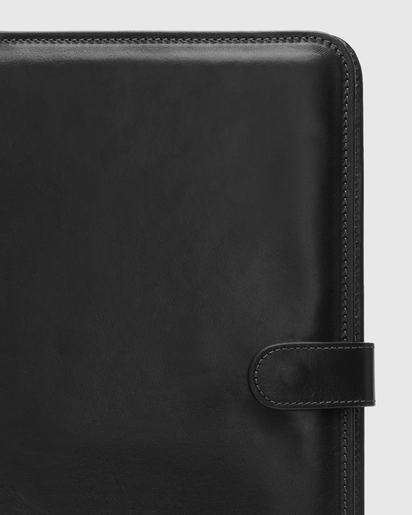 Imperial Jet - Clip-On Leather Compendium - Image 5
